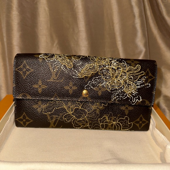 Louis Vuitton Sarah Limited Edition Monogram Dentelle Brown Wallet - Picture 5 of 12